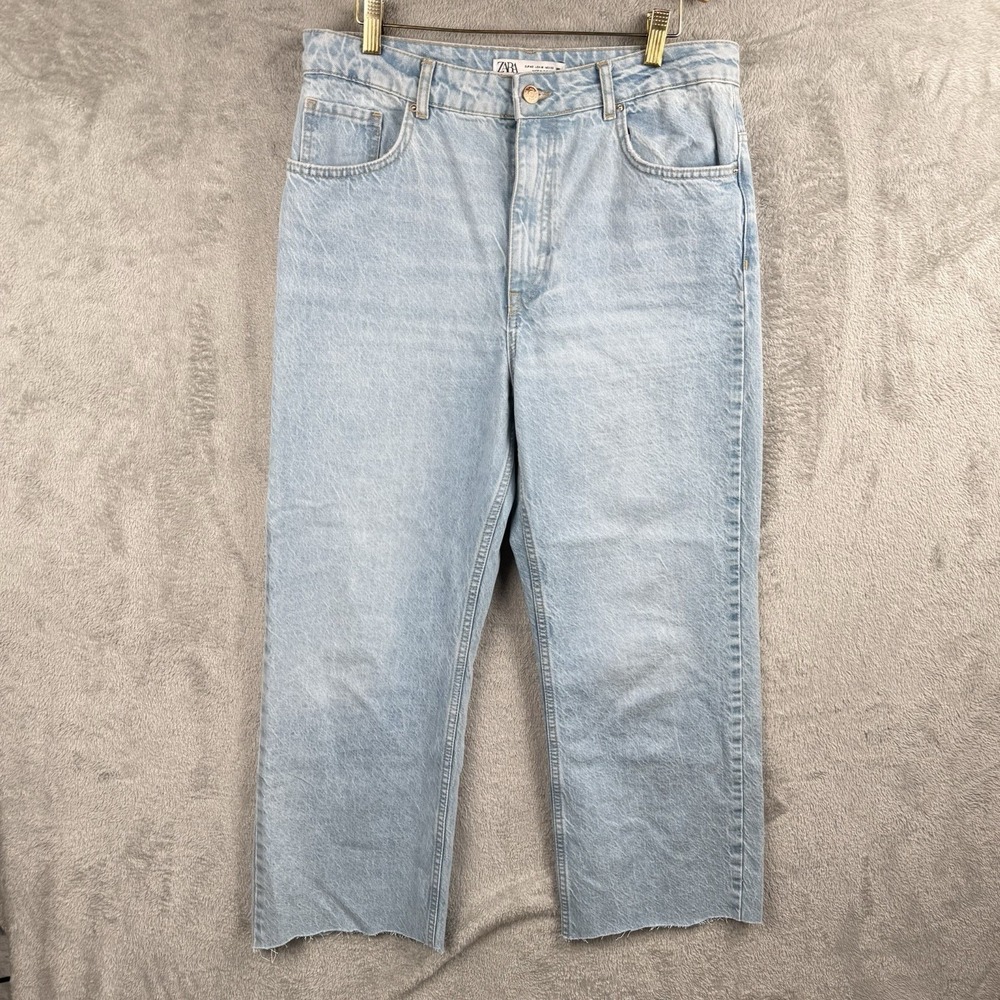 Zara High Rise Straight Leg Jeans Womens 10 Light Wash Raw Hem Denim Blue
